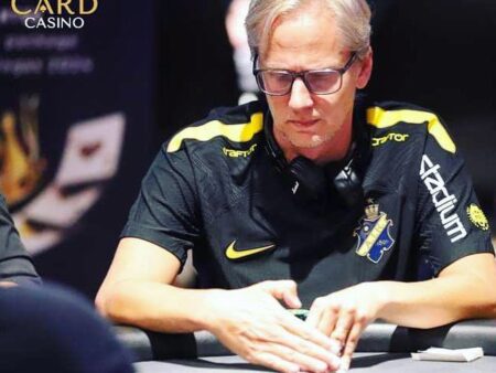 En svartgul vinnare i Online-SM PLO5